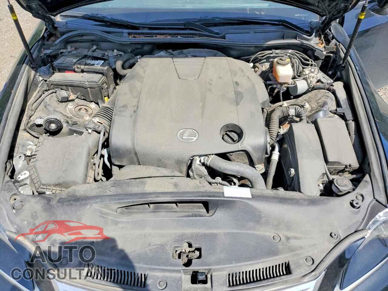 LEXUS IS 2014 - JTHCF1D27E5003130