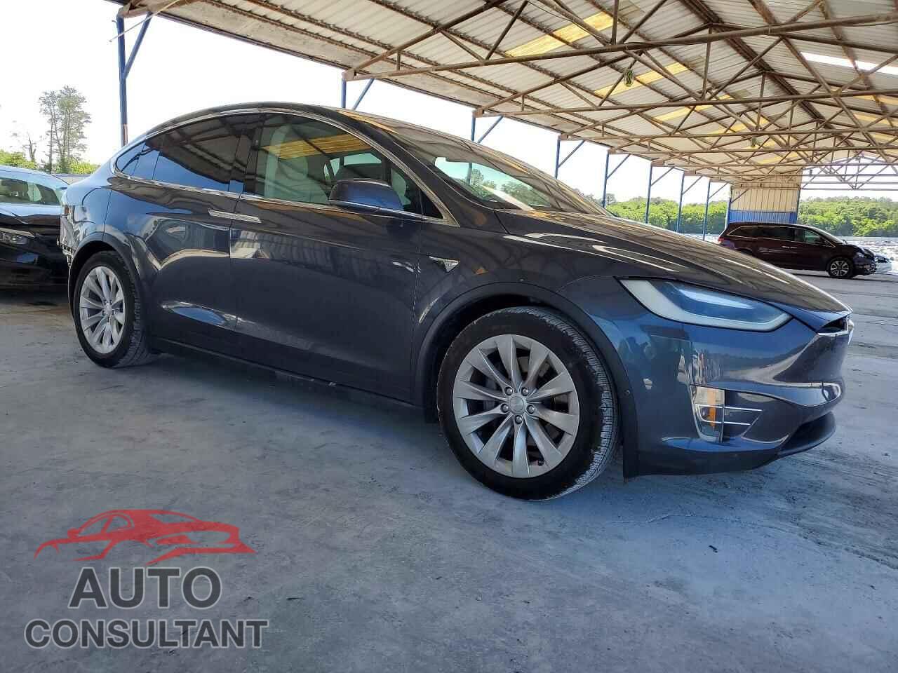 TESLA MODEL X 2017 - 5YJXCDE27HF067005
