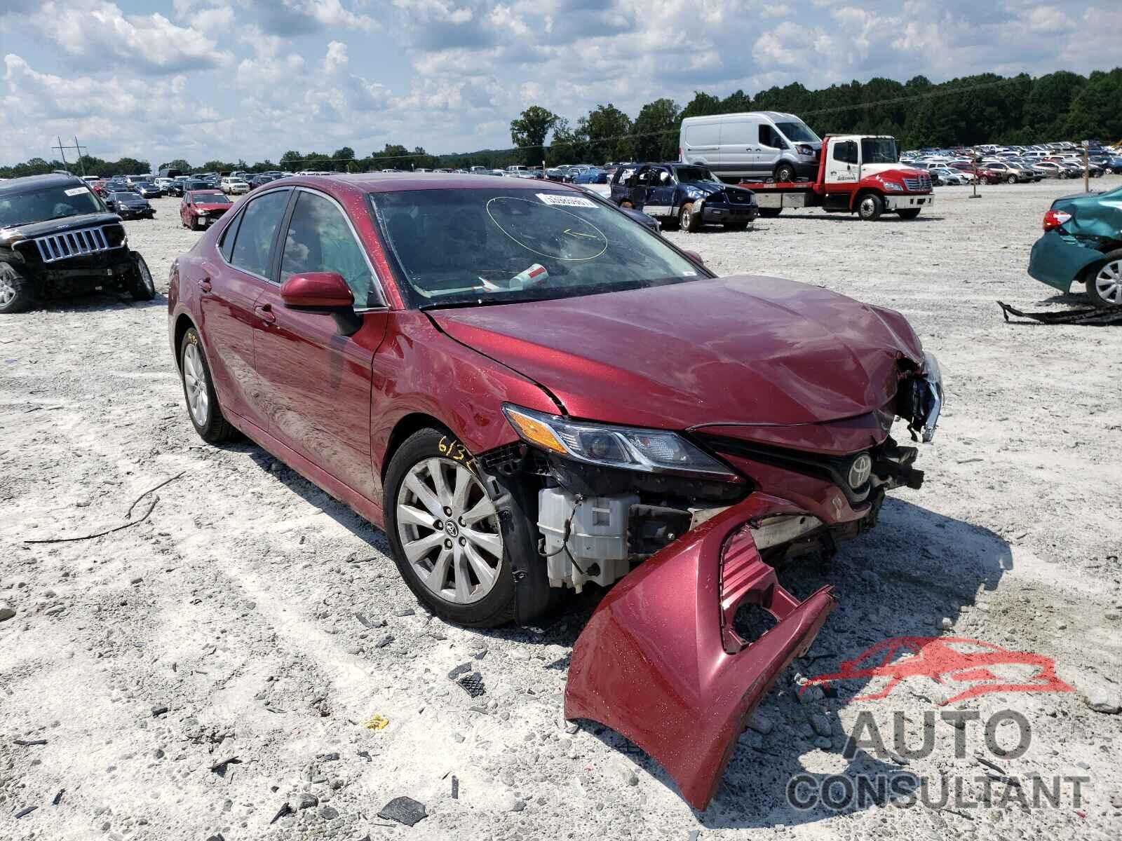 TOYOTA CAMRY 2018 - 4T1B11HK1JU667165