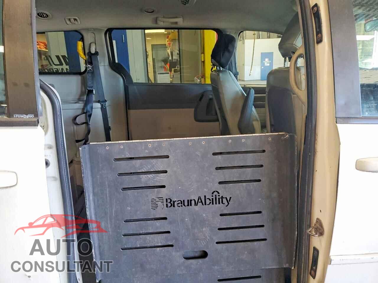 DODGE CARAVAN 2010 - 2D4RN4DE5AR167664