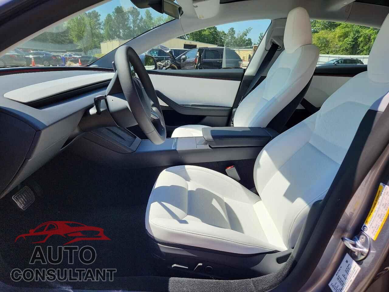 TESLA MODEL 3 2026 - 5YJ3E1EAXTF170944