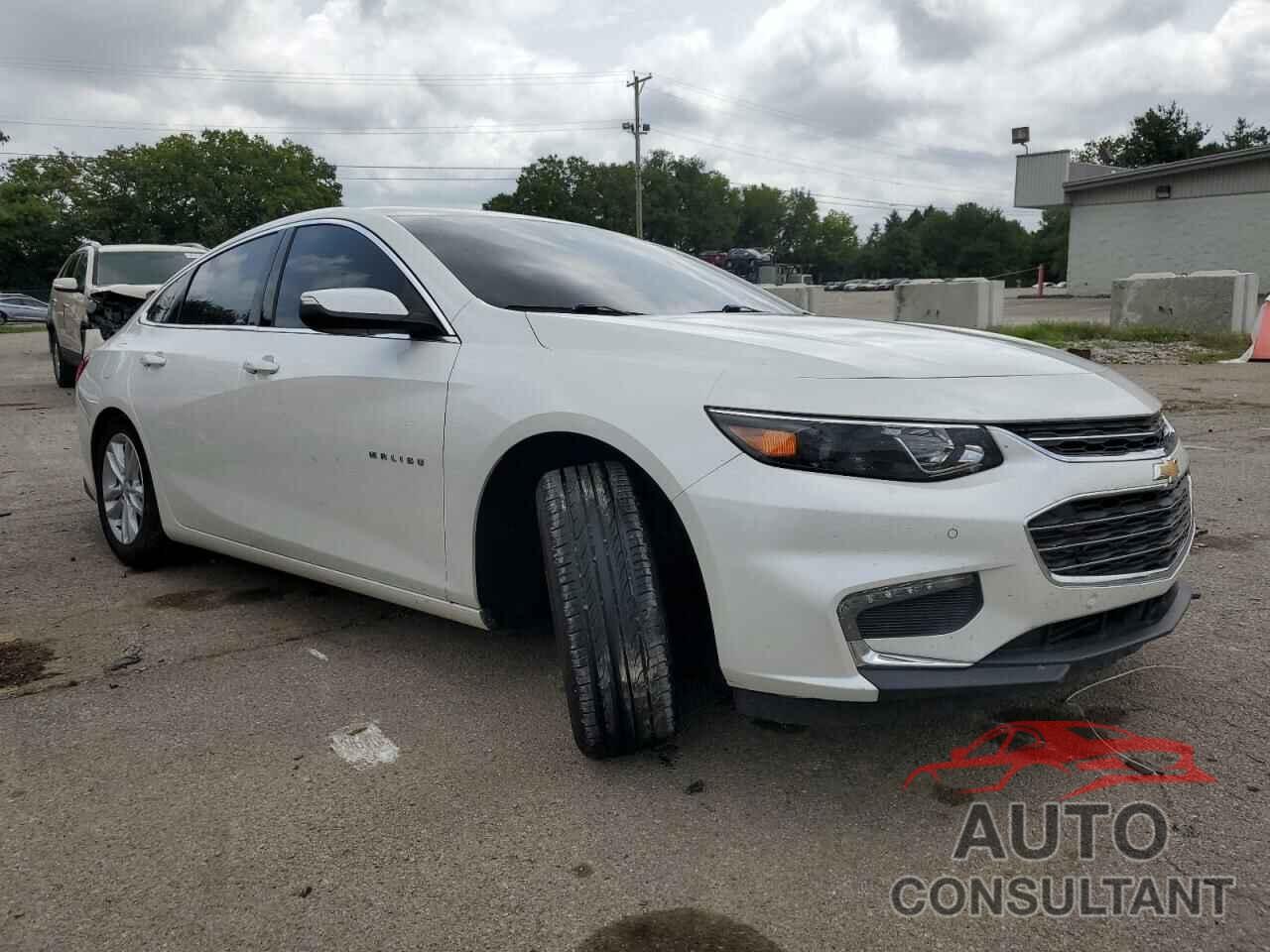 CHEVROLET MALIBU 2017 - 1G1ZJ5SU4HF137316