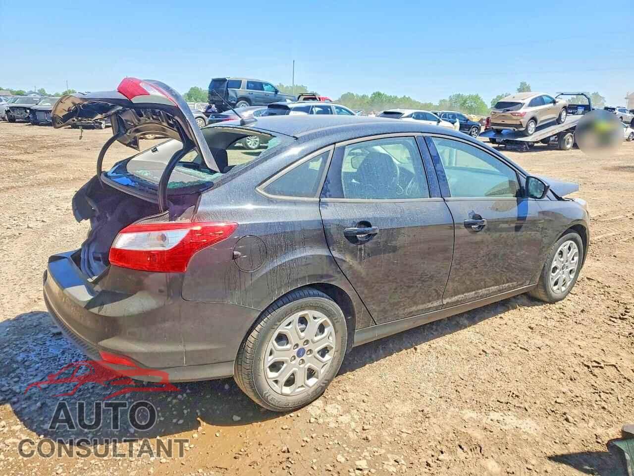 FORD FOCUS 2012 - 1FAHP3F22CL400031