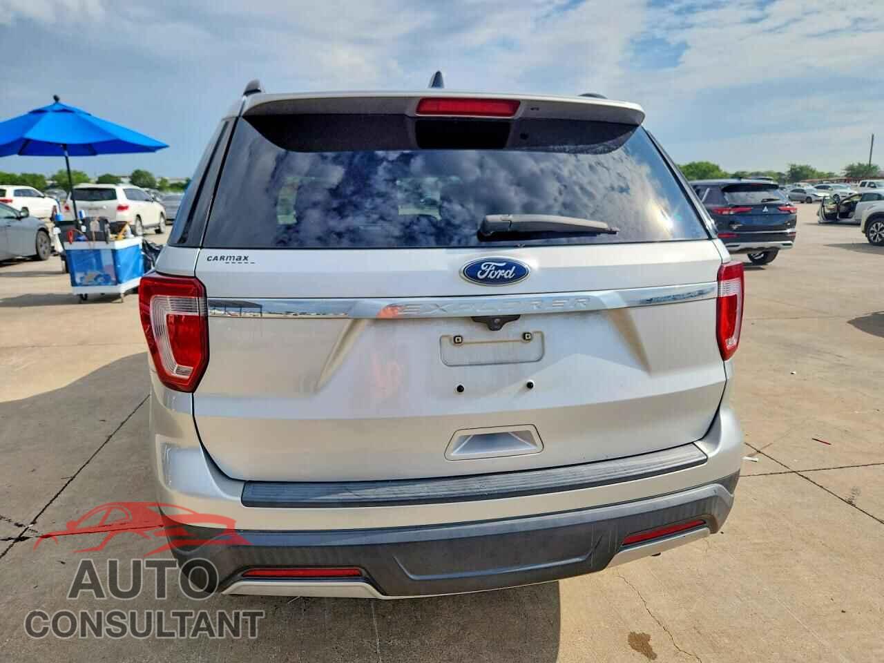 FORD EXPLORER 2018 - 1FM5K7B85JGB08095