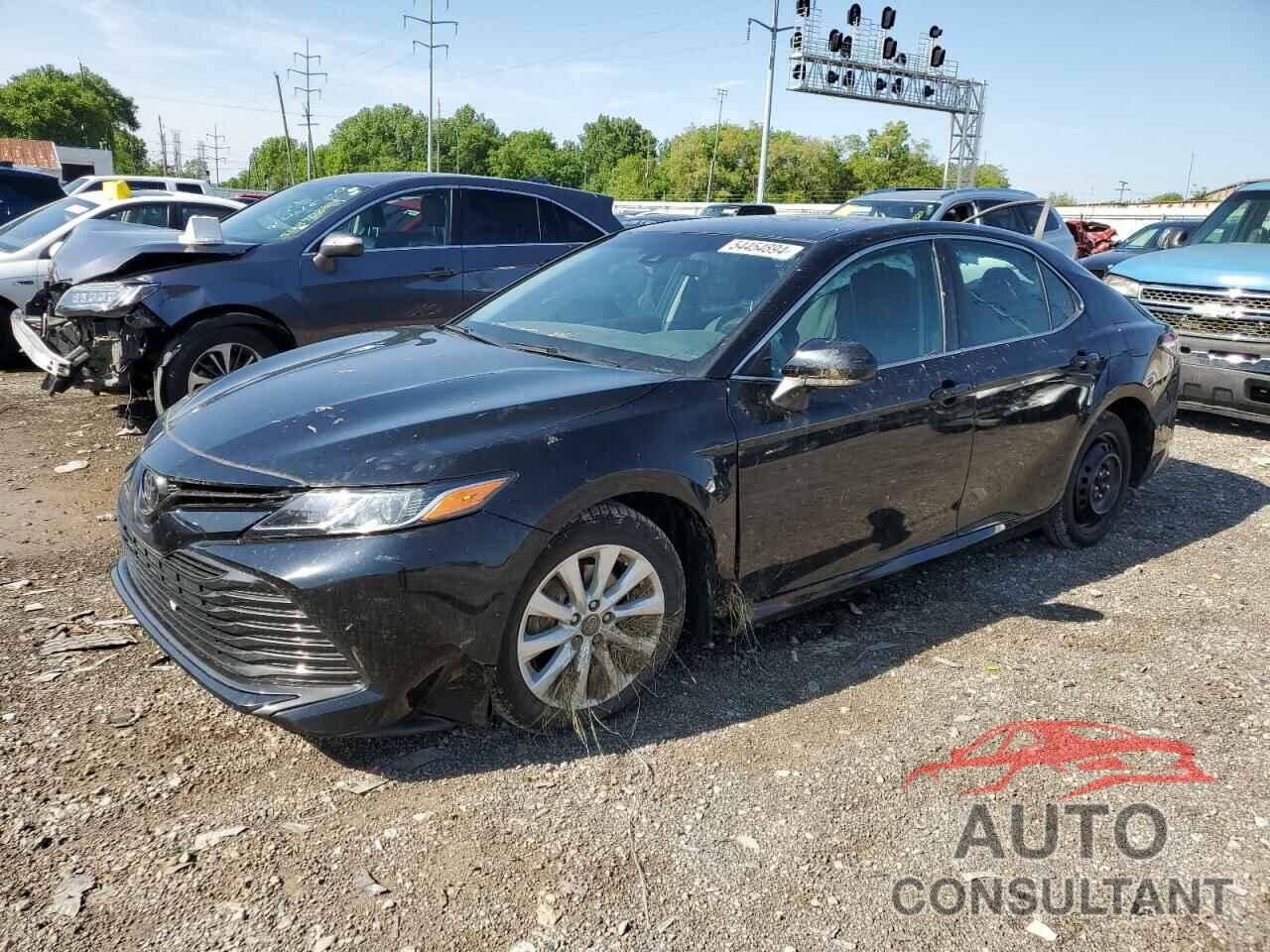 TOYOTA CAMRY 2018 - 4T1B11HK9JU572823