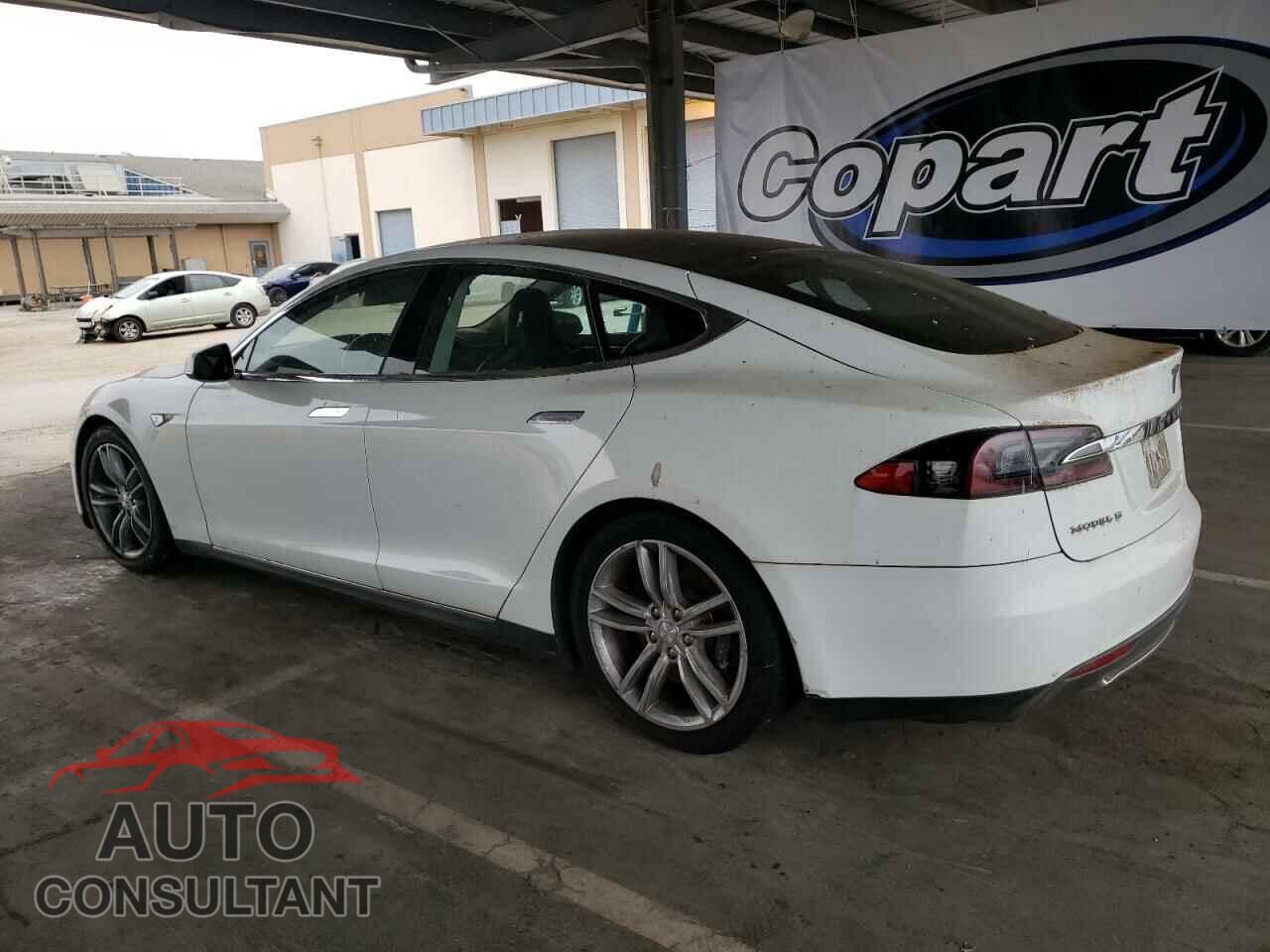 TESLA MODEL S 2013 - 5YJSA1CN1DFP14049