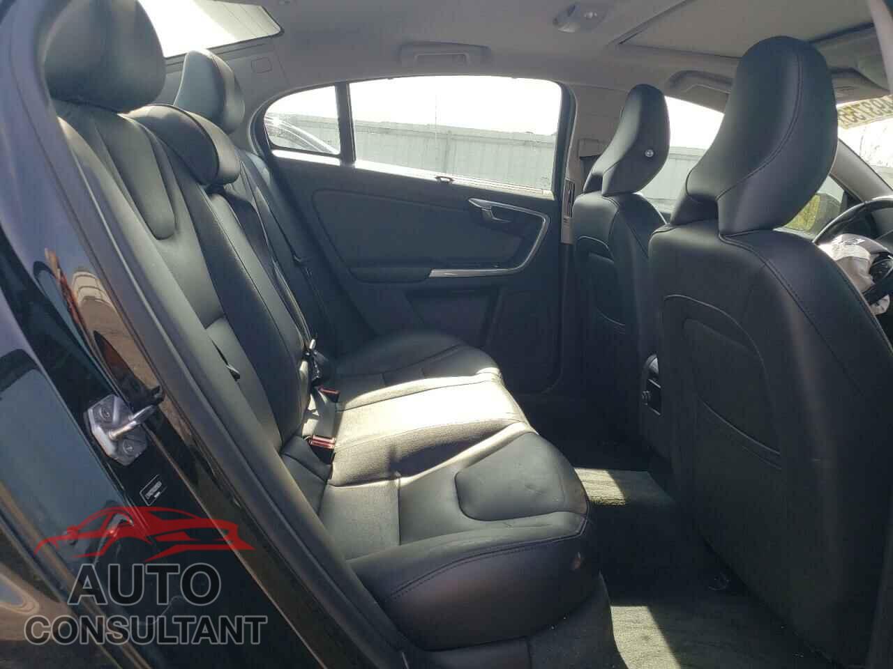 VOLVO S60 2018 - LYV402TK8JB168564