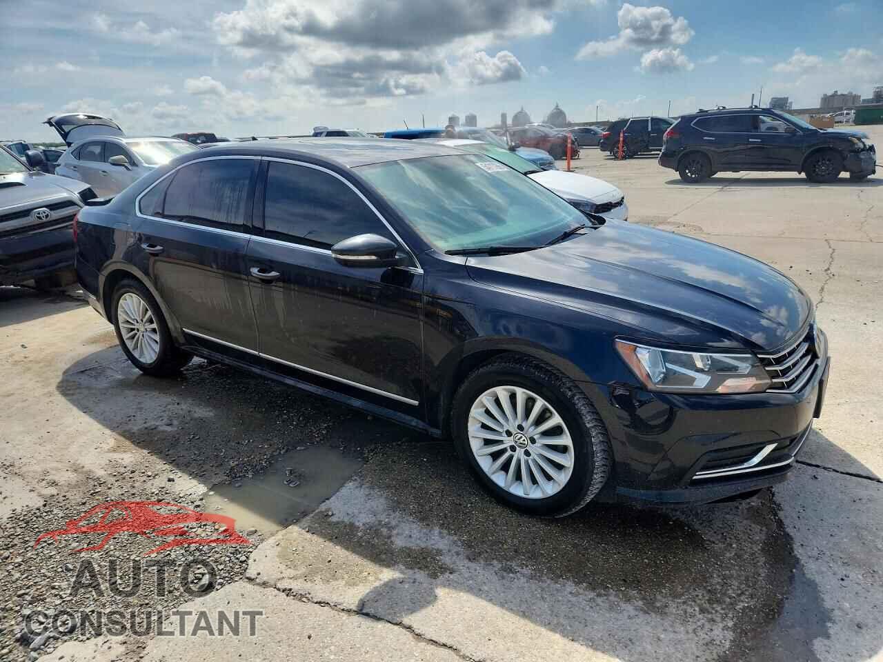 VOLKSWAGEN PASSAT 2017 - 1VWBT7A31HC007340