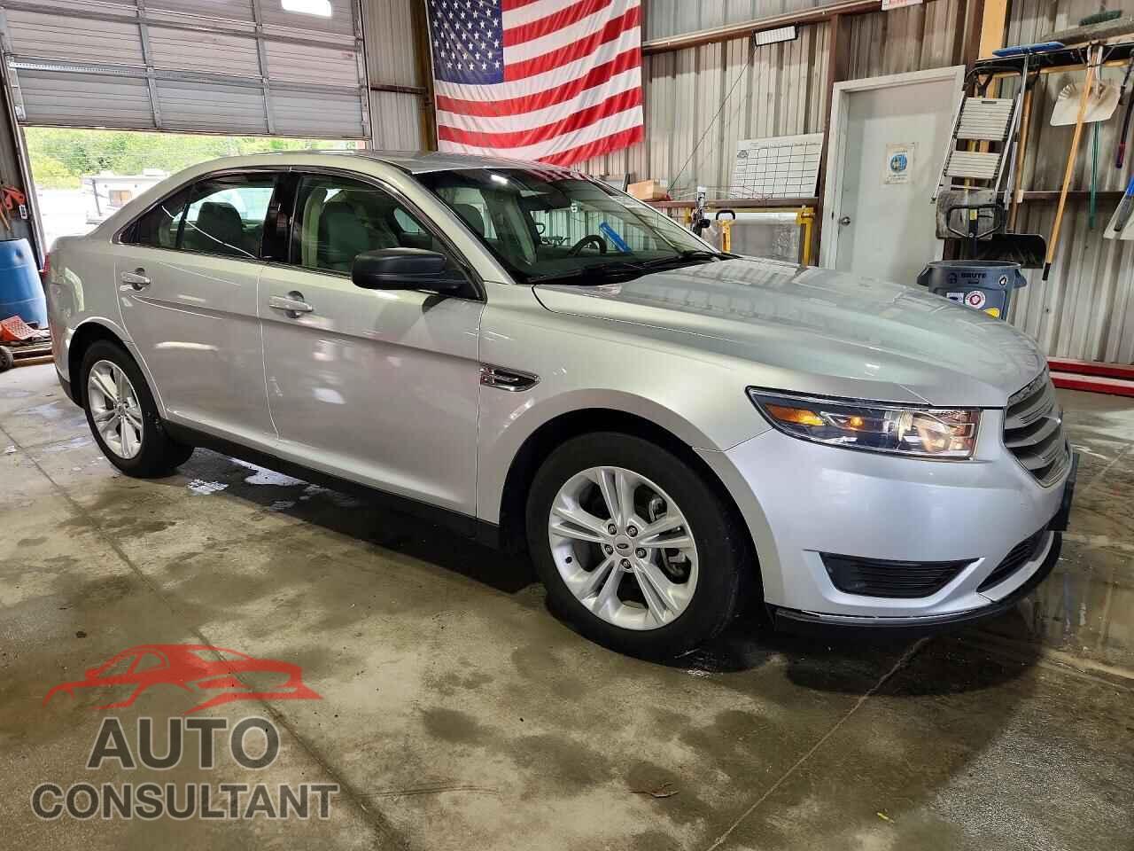 FORD TAURUS 2018 - 1FAHP2D84JG118741
