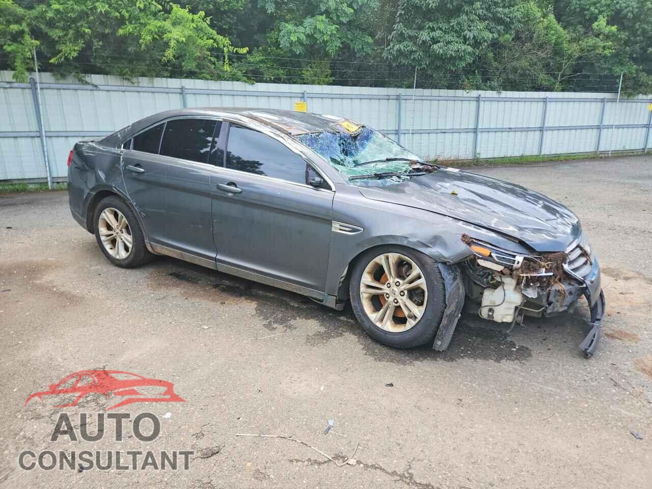 FORD TAURUS 2017 - 1FAHP2D86HG121165