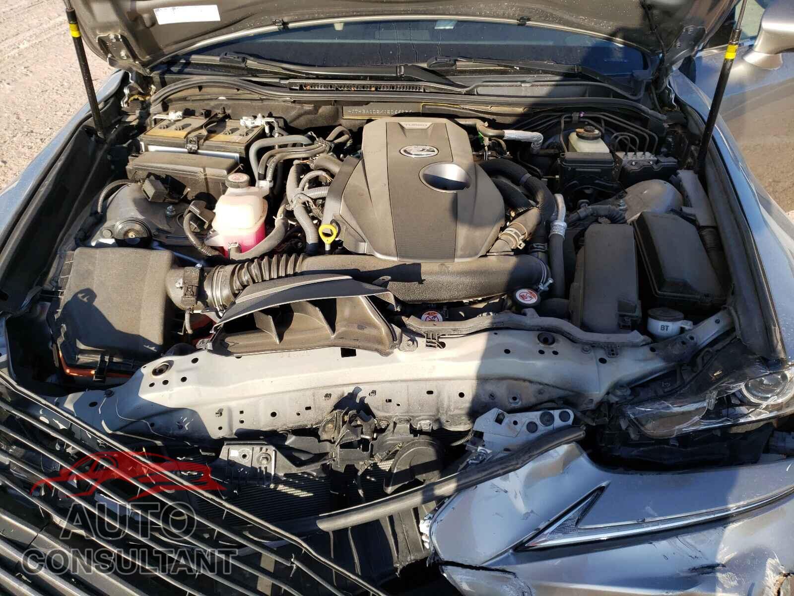 LEXUS IS 2018 - JTHBA1D2XJ5066596