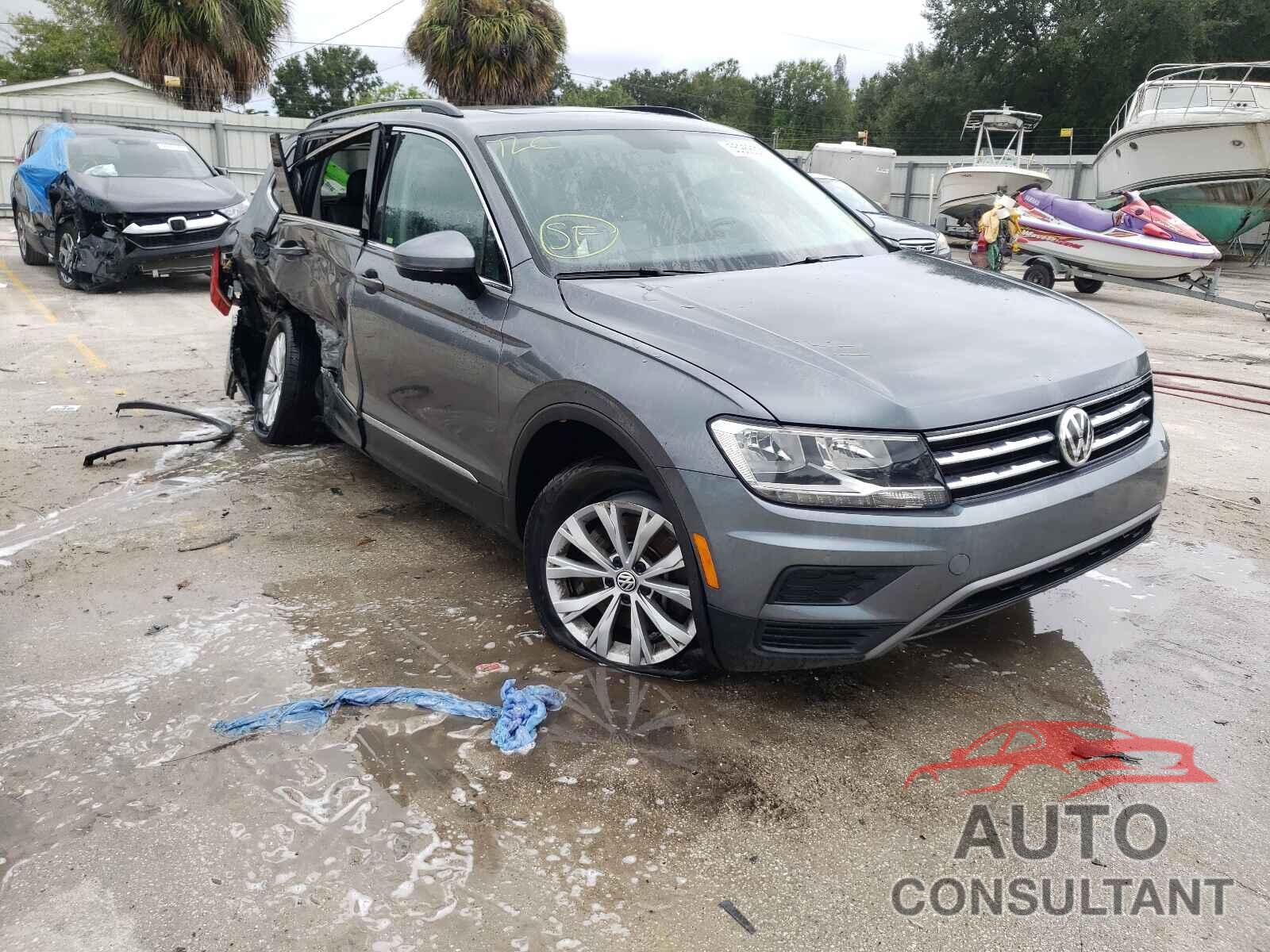 VOLKSWAGEN TIGUAN 2018 - 3VV3B7AX9JM068650