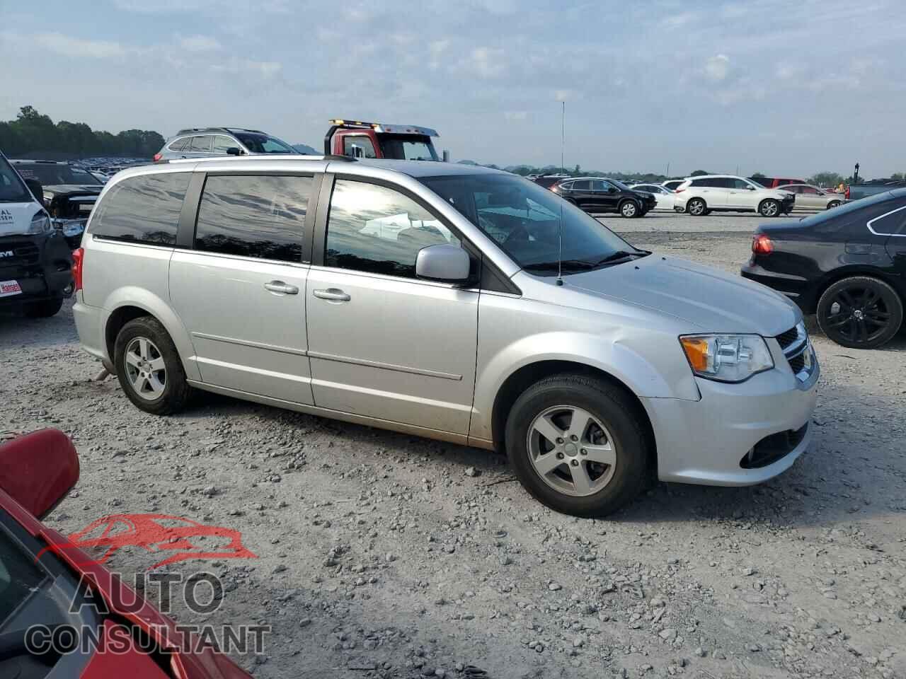 DODGE CARAVAN 2011 - 2D4RN5DG3BR678752