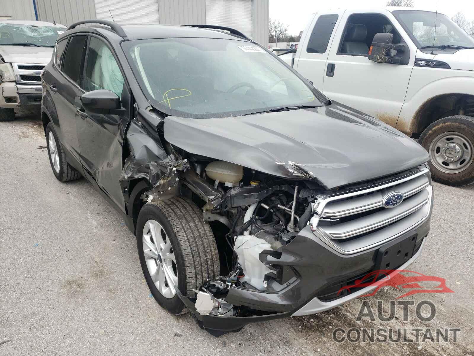 FORD ESCAPE 2017 - 1FMCU0GD5HUD39105