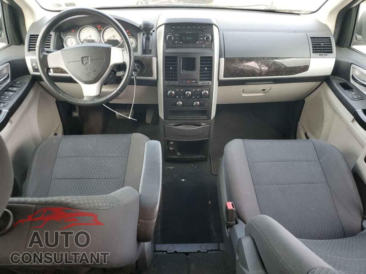 DODGE CARAVAN 2010 - 2D4RN5DX4AR145629