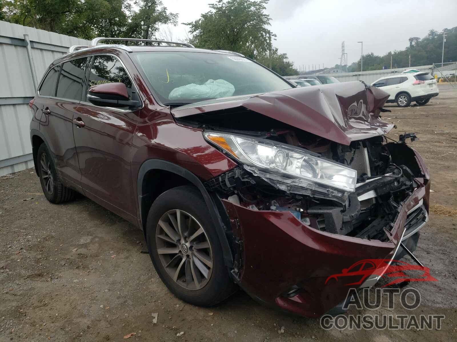 TOYOTA HIGHLANDER 2018 - 5TDJZRFH7JS866028