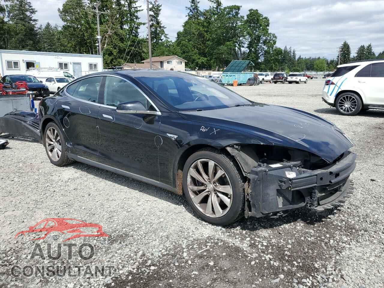 TESLA MODEL S 2015 - 5YJSA1E22FF111004