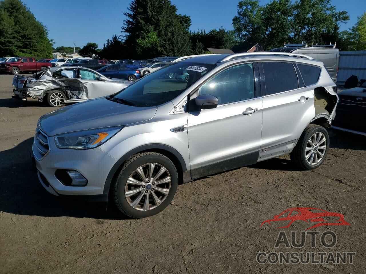 FORD ESCAPE 2017 - 1FMCU0JD8HUD03482