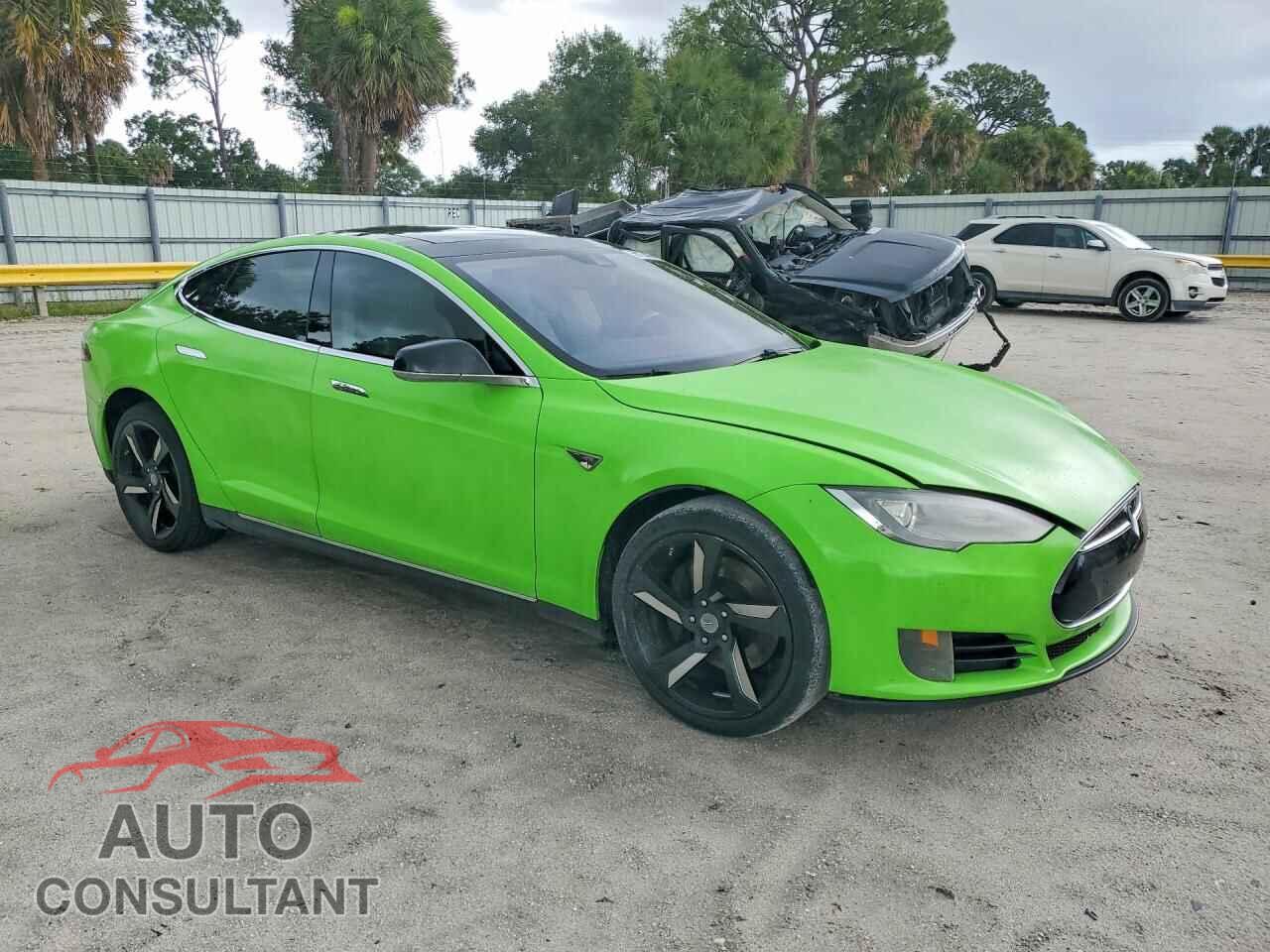 TESLA MODEL S 2016 - 5YJSA1E20GF126716