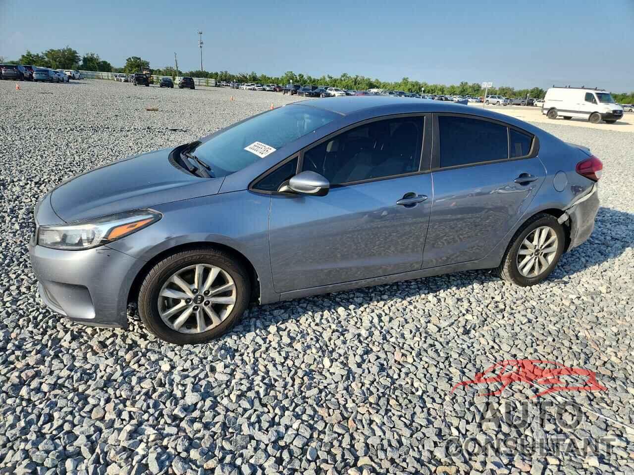 KIA FORTE 2017 - 3KPFL4A70HE011586