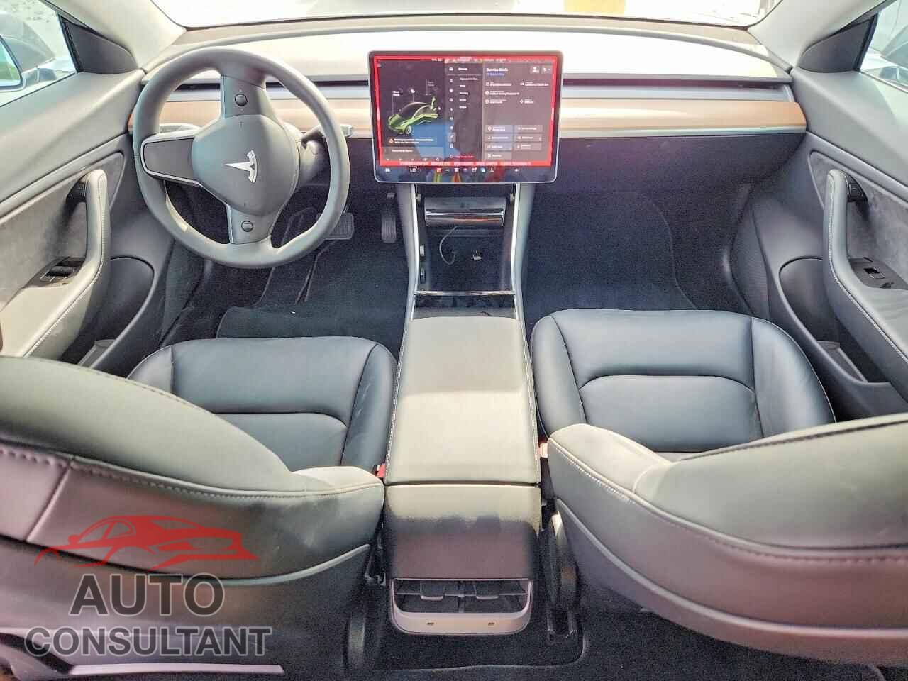TESLA MODEL 3 2020 - 5YJ3E1EBXLF801247