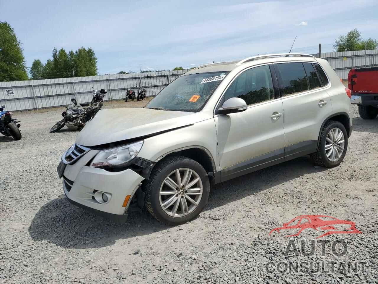 VOLKSWAGEN TIGUAN 2011 - WVGBV7AX6BW559854