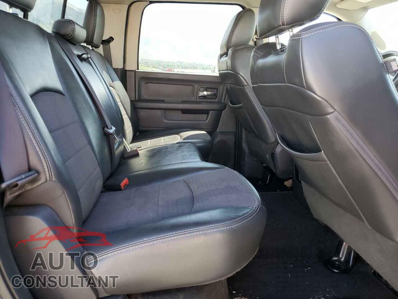 DODGE RAM 1500 2012 - 1C6RD7MT3CS287620