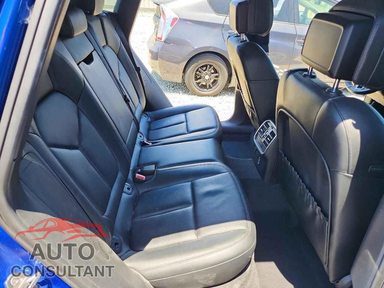 PORSCHE MACAN 2017 - WP1AA2A5XHLB83357