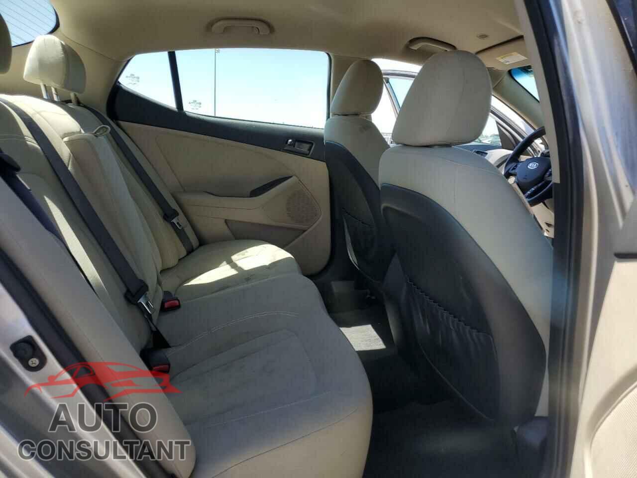 KIA OPTIMA 2011 - KNAGM4A77B5158666