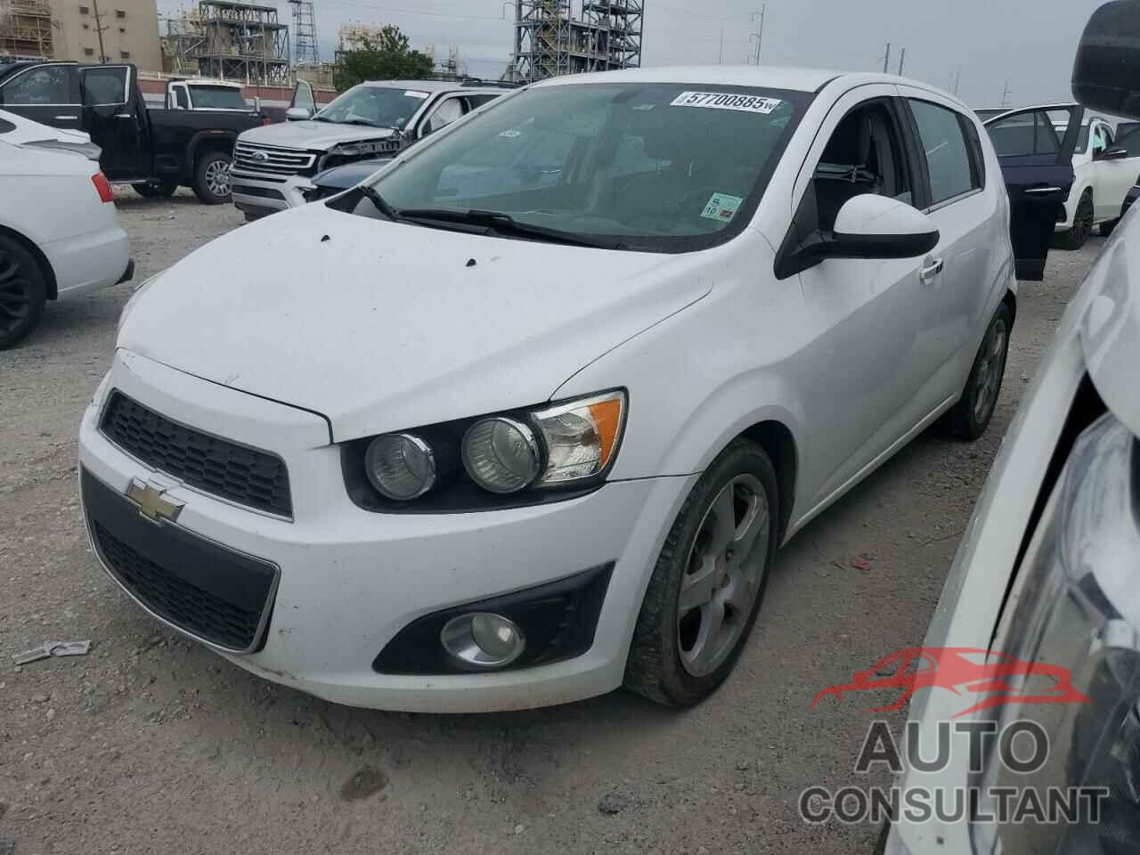CHEVROLET SONIC 2015 - 1G1JE6SB1F4139149
