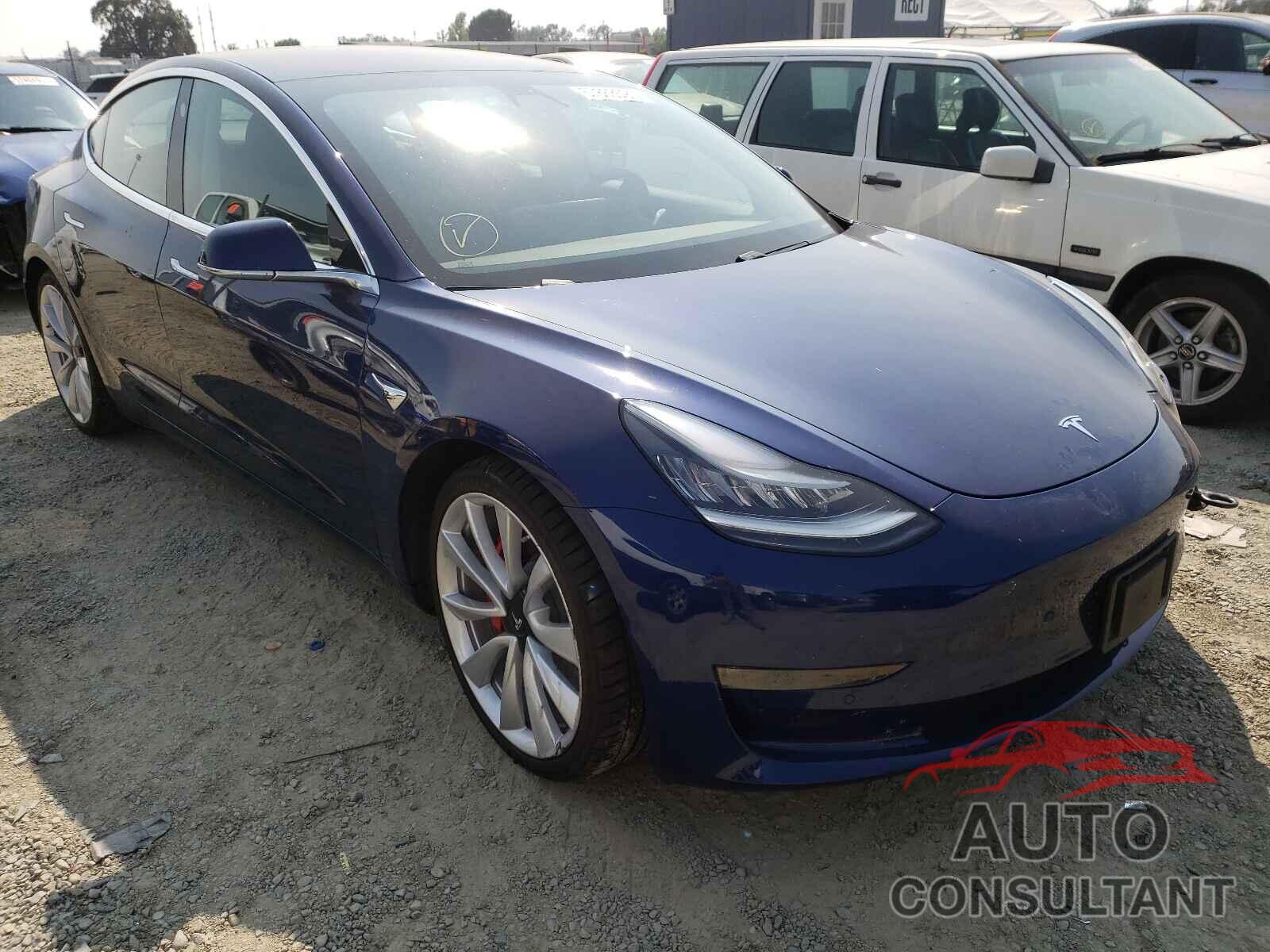 TESLA MODEL 3 2018 - 5YJ3E1EB9JF063048