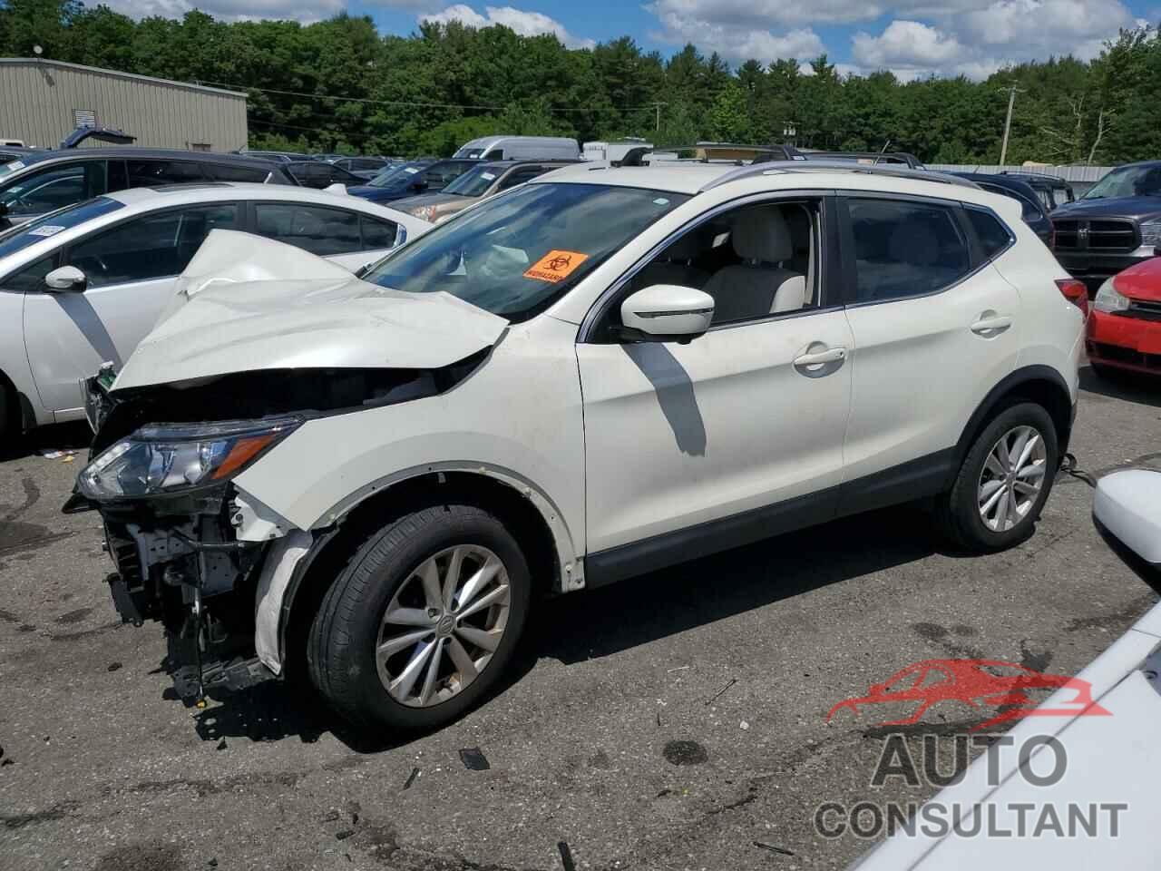 NISSAN ROGUE 2018 - JN1BJ1CR4JW205540