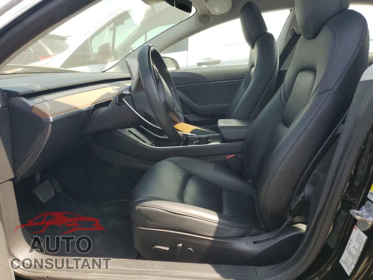 TESLA MODEL 3 2018 - 5YJ3E1EA3JF175948