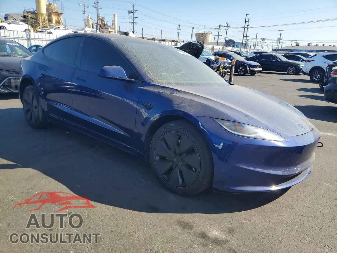 TESLA MODEL 3 2026 - 5YJ3E1EA7TF135844