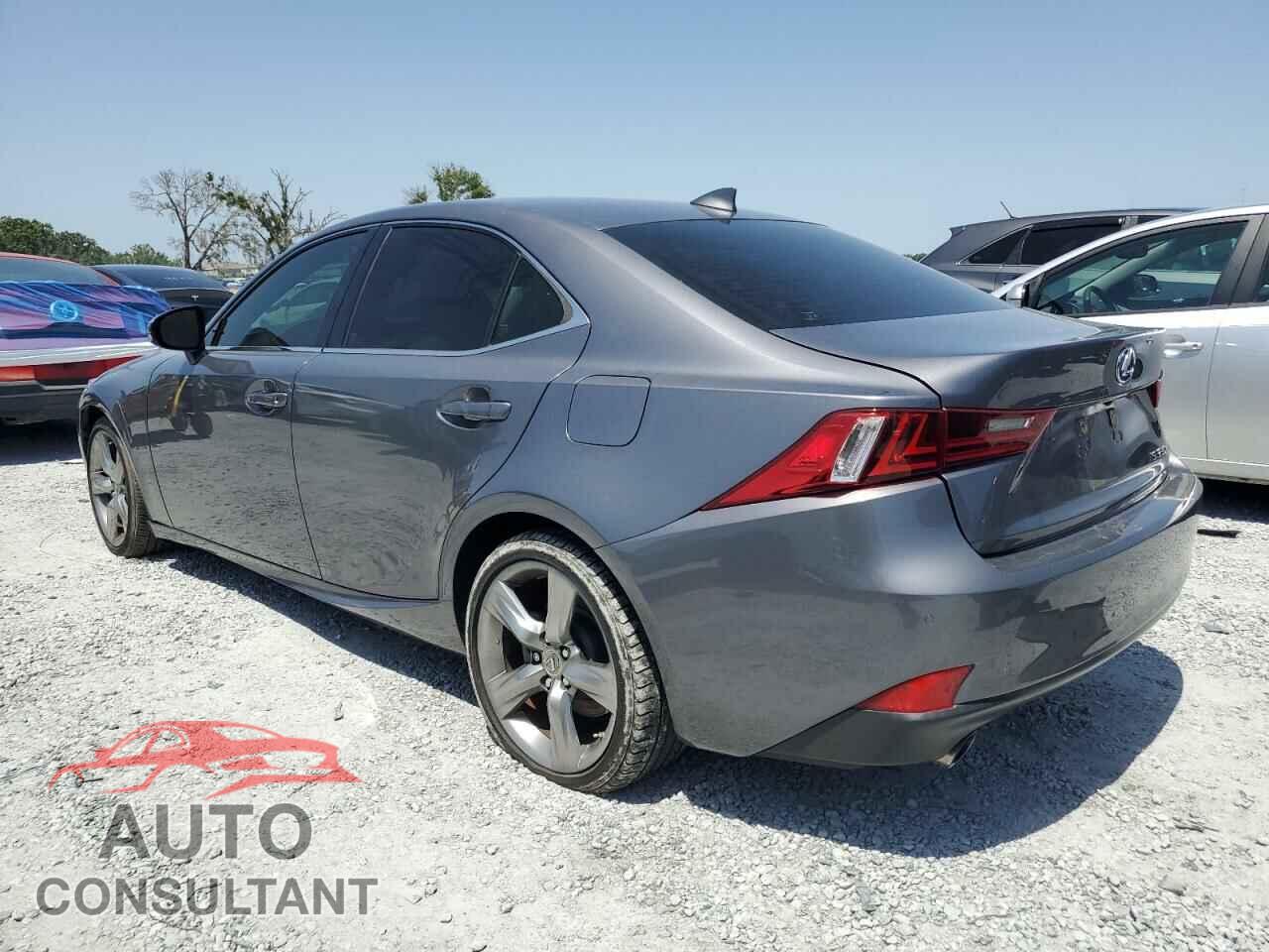 LEXUS IS 2015 - JTHBE1D22F5018828