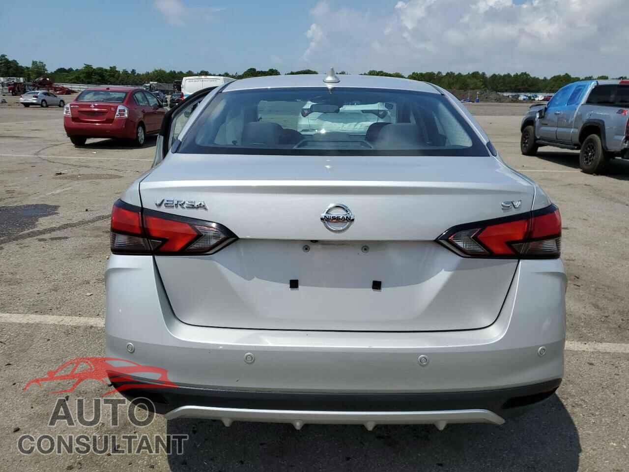 NISSAN VERSA 2020 - 3N1CN8EV4LL875111