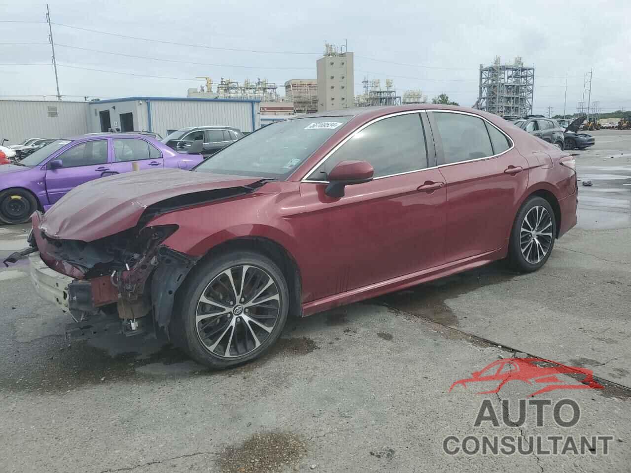 TOYOTA CAMRY 2018 - 4T1B11HK1JU528539