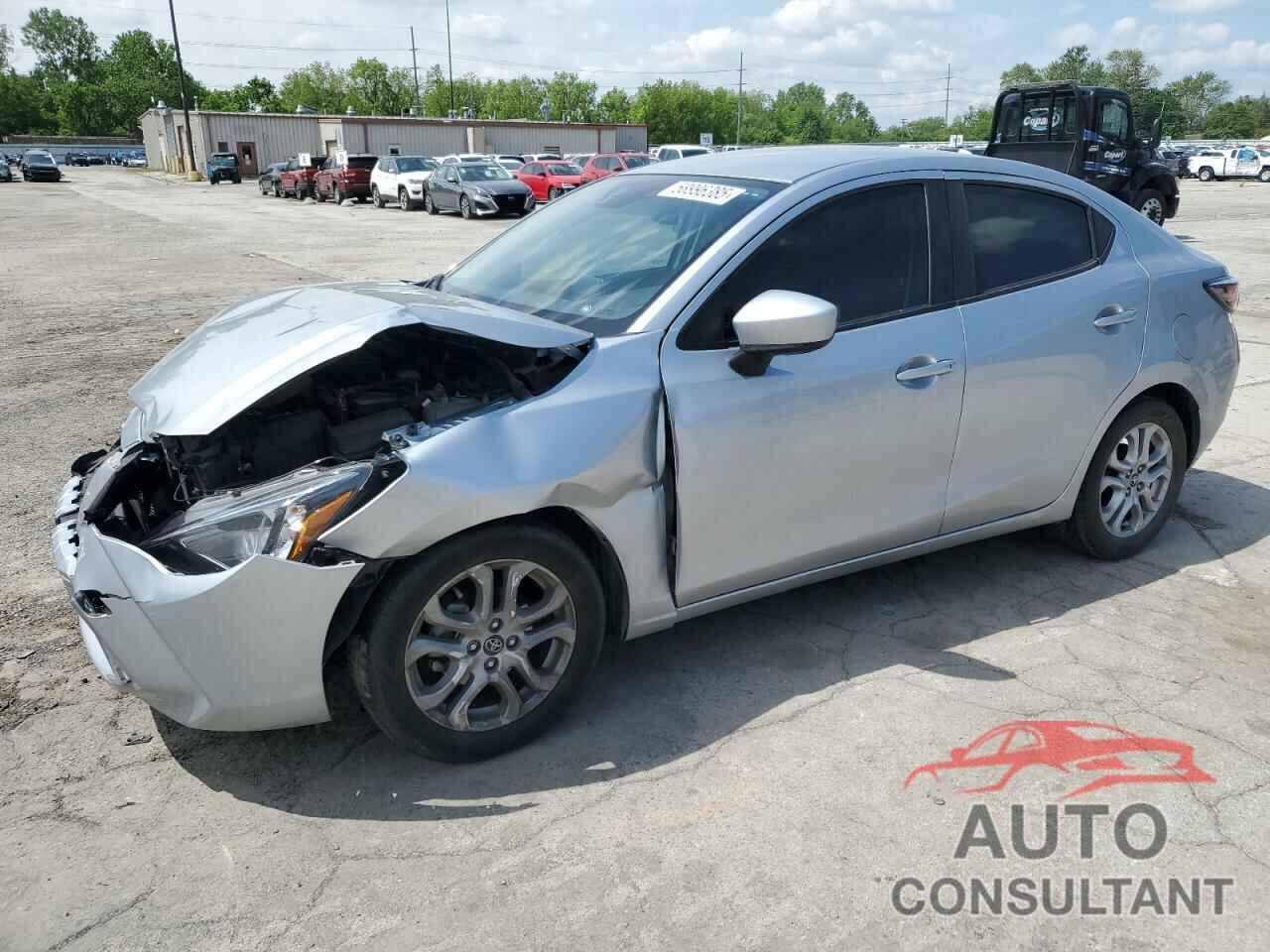 TOYOTA YARIS 2017 - 3MYDLBYV4HY164679