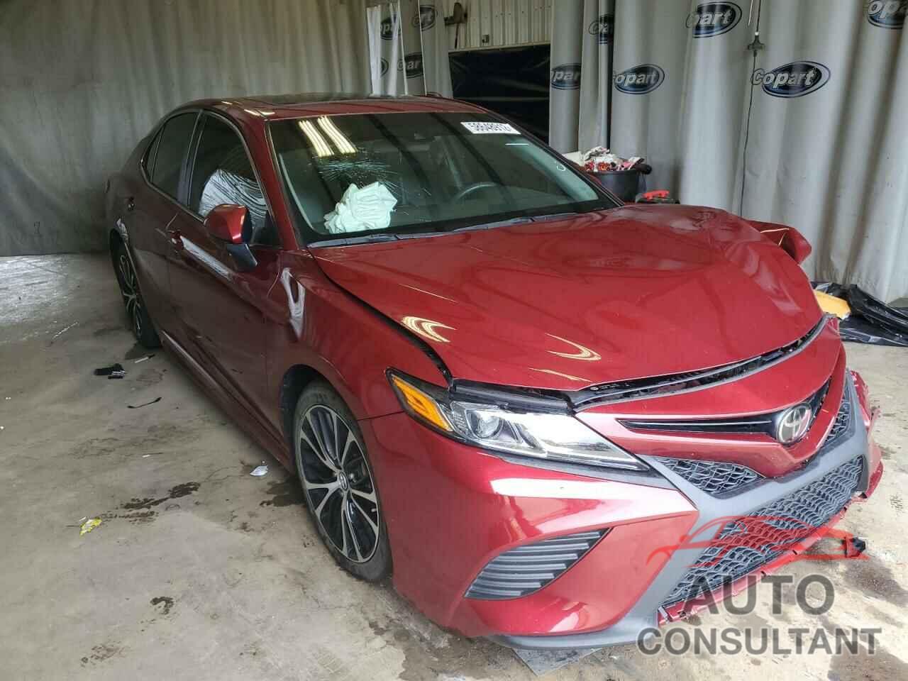 TOYOTA CAMRY 2018 - 4T1B11HK1JU604809