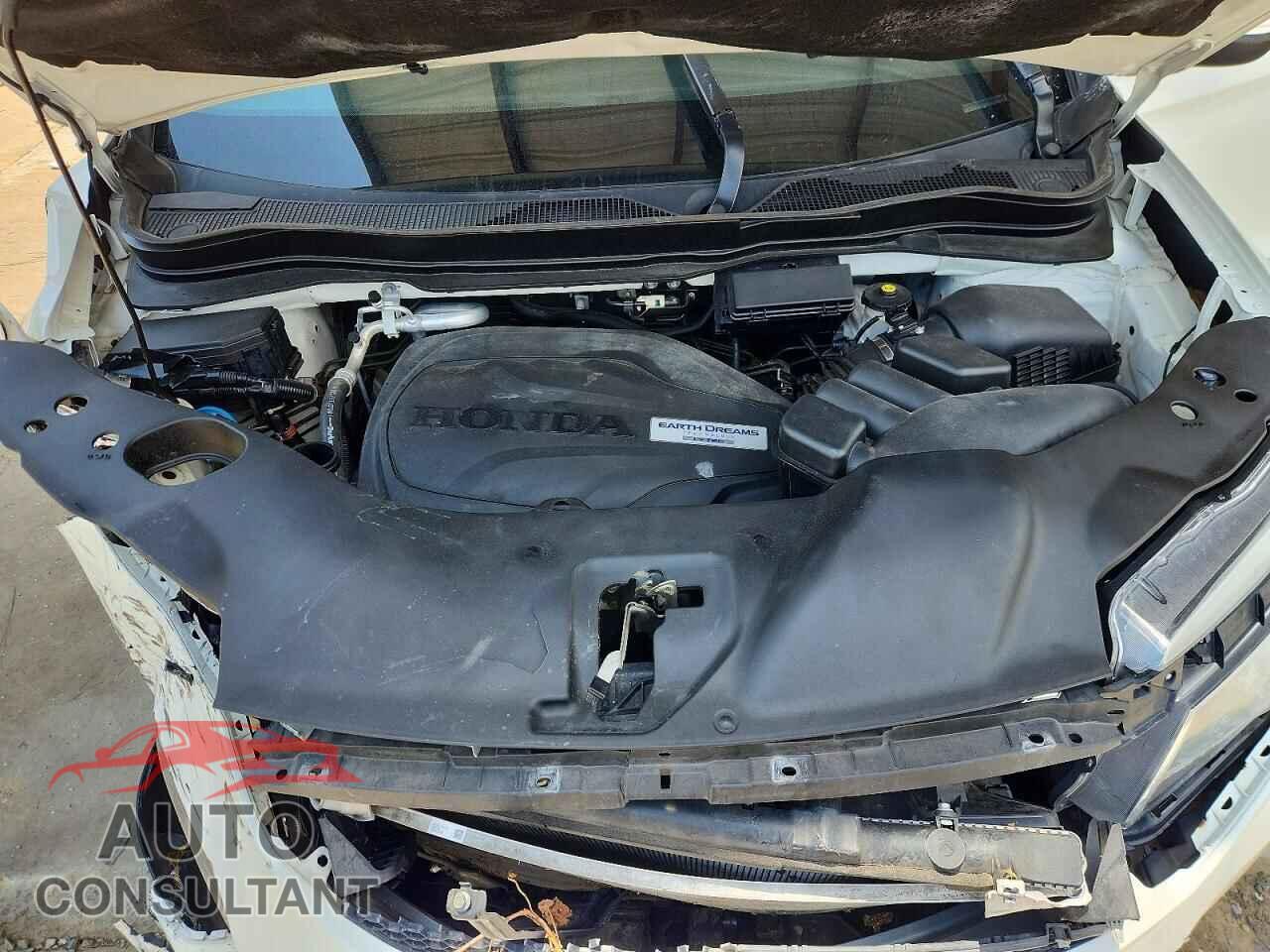 HONDA PILOT 2017 - 5FNYF5H53HB032873