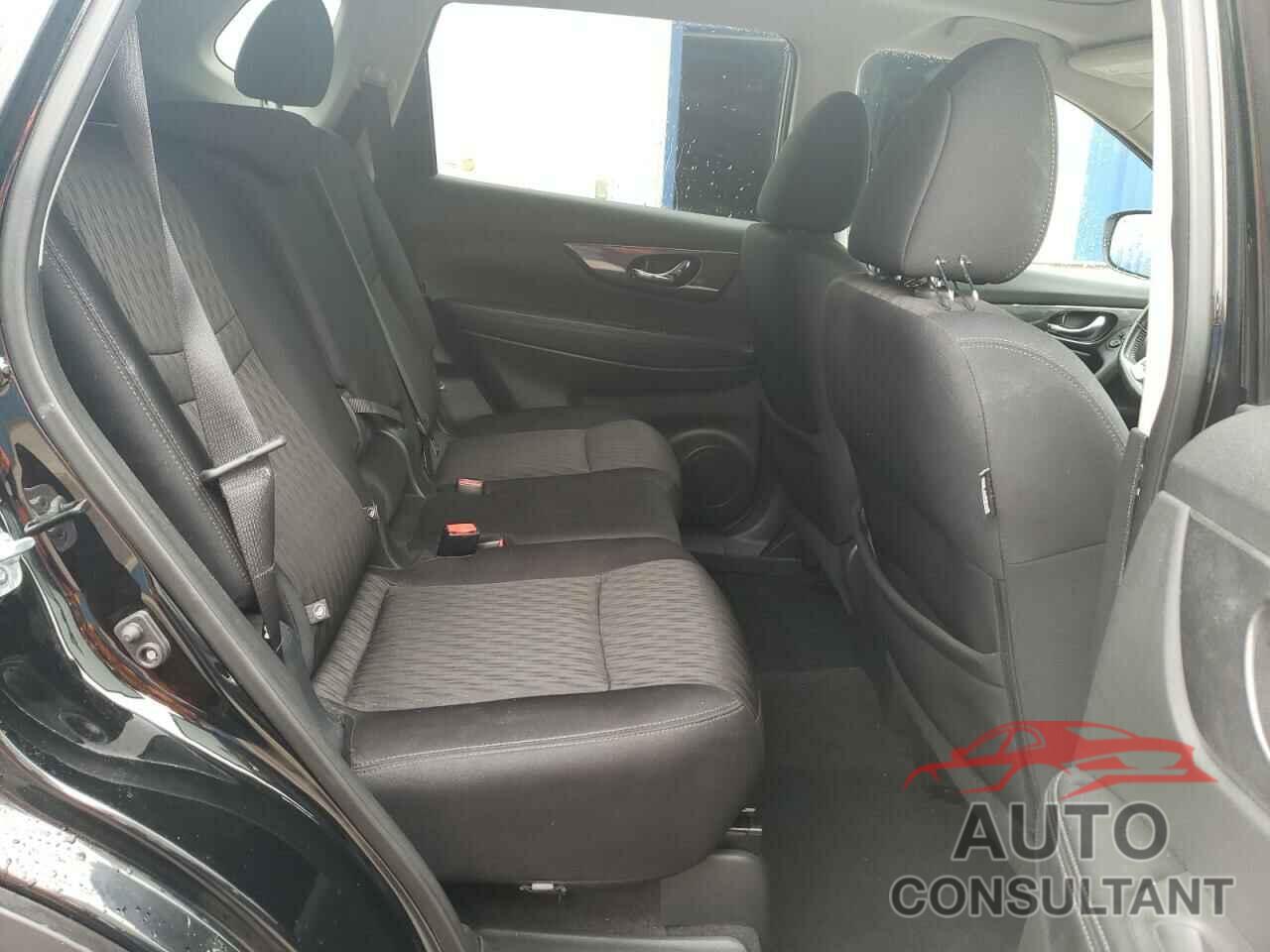 NISSAN ROGUE 2017 - 5N1AT2MMXHC810228