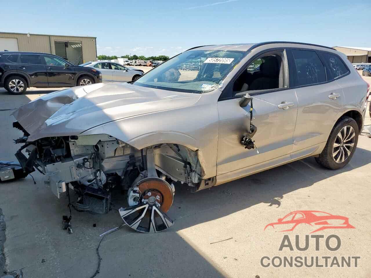 VOLVO XC60 PLUS 2025 - YV4M12RC6S1116532