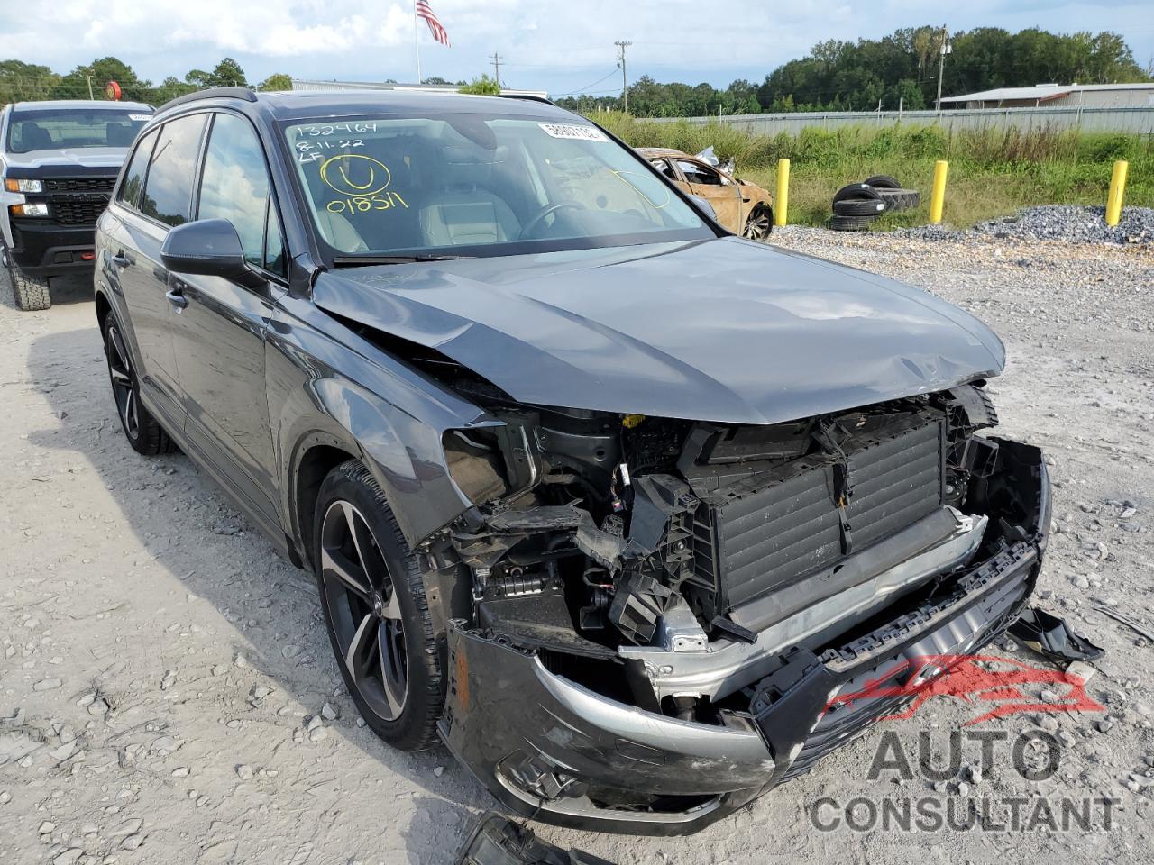 AUDI Q7 2019 - WA1VAAF7XKD018511