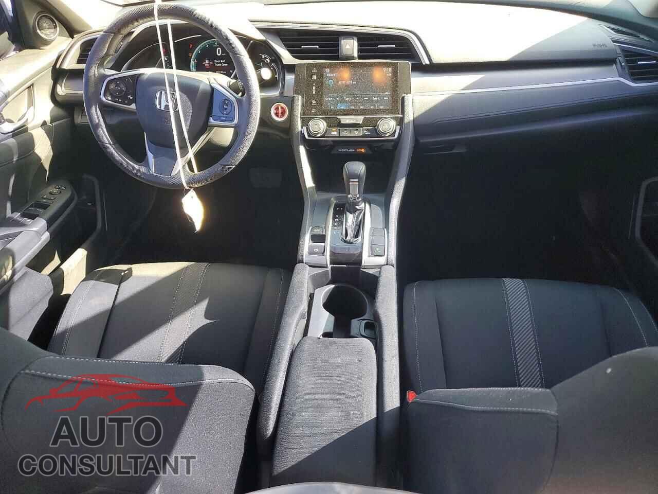 HONDA CIVIC 2017 - 19XFC2F77HE017091