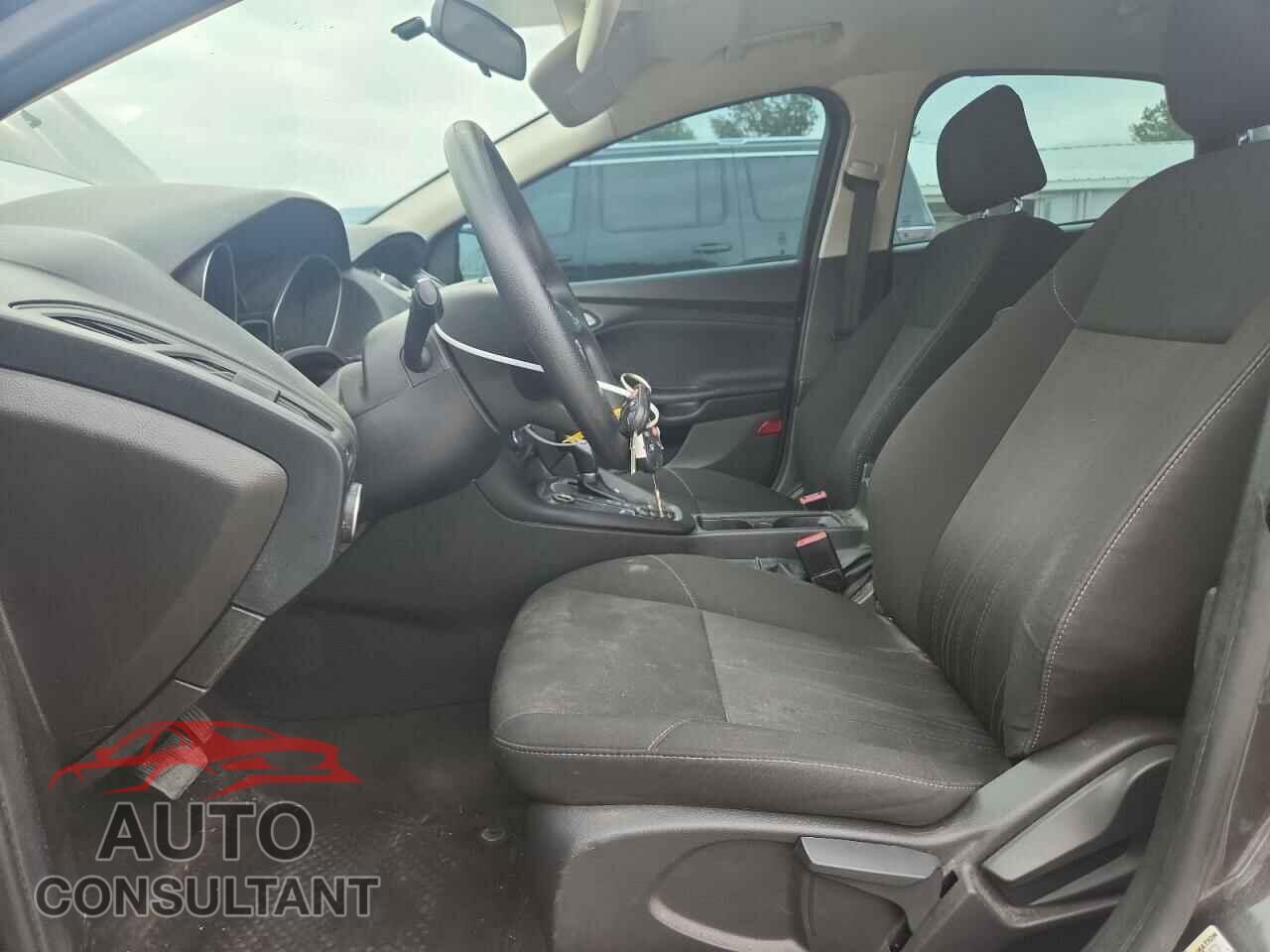 FORD FOCUS 2016 - 1FADP3F28GL267618