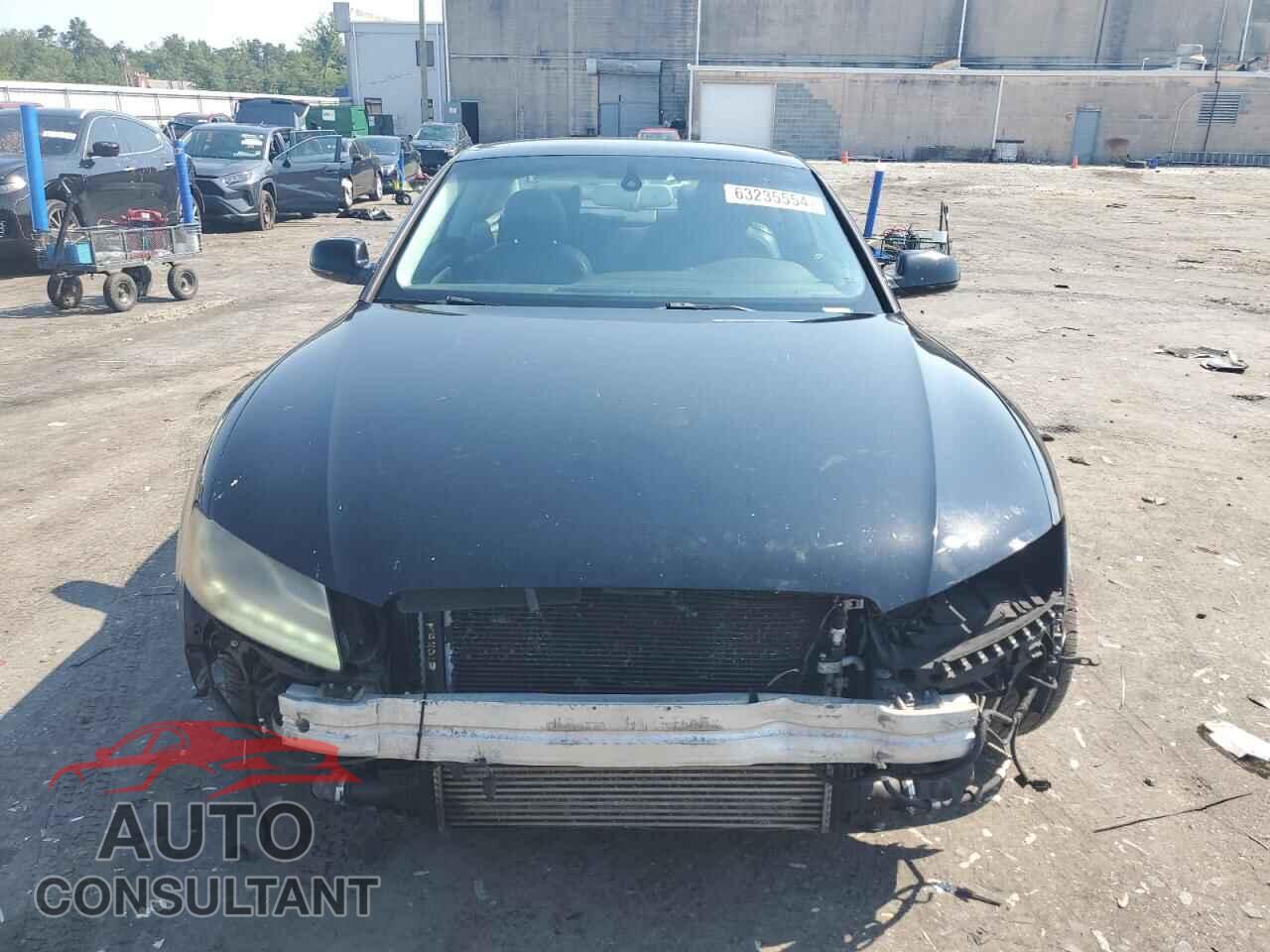 AUDI A5 2011 - WAULFAFR2BA086039