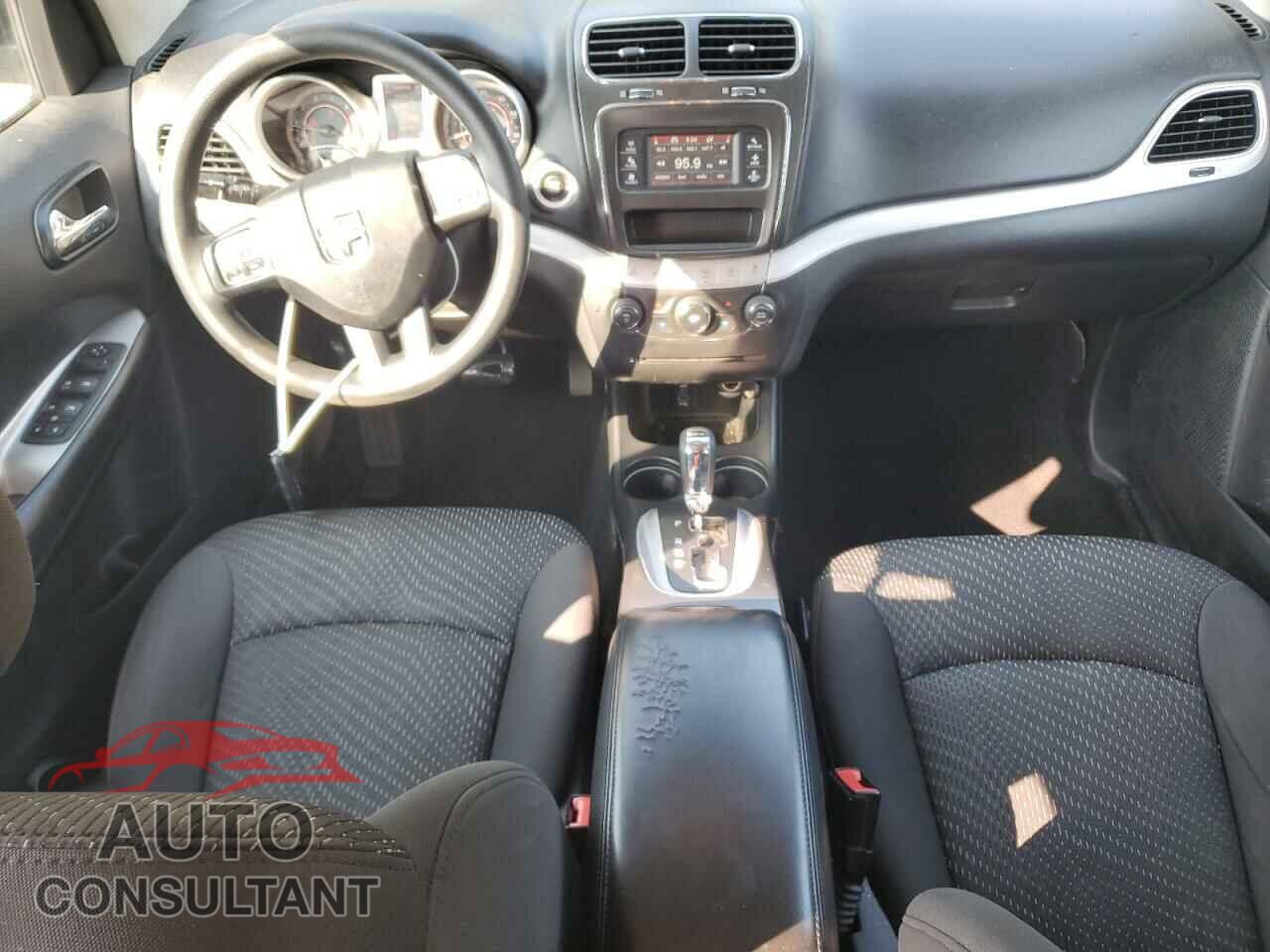 DODGE JOURNEY 2017 - 3C4PDCBG4HT532204