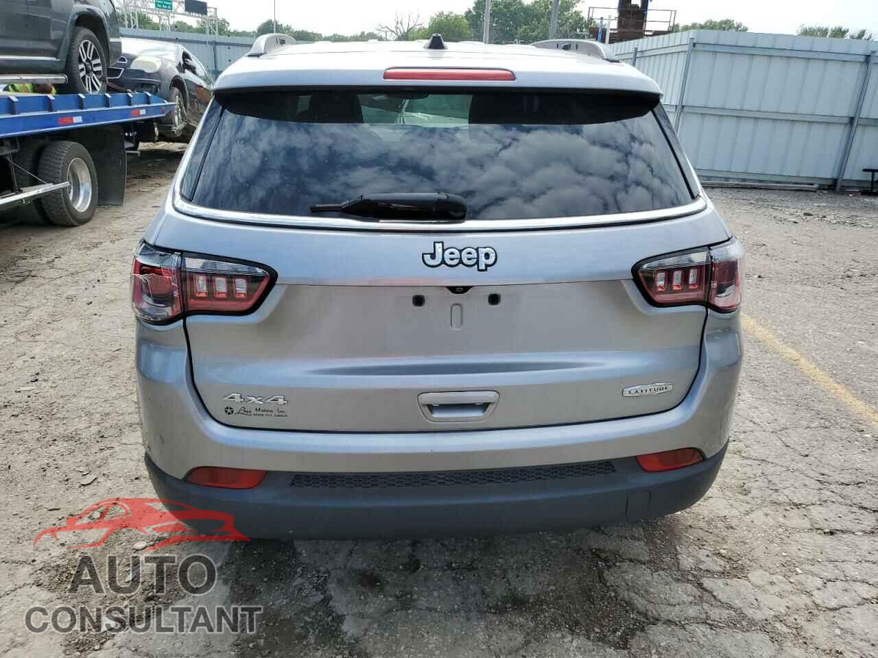 JEEP COMPASS 2017 - 3C4NJDBB8HT603012