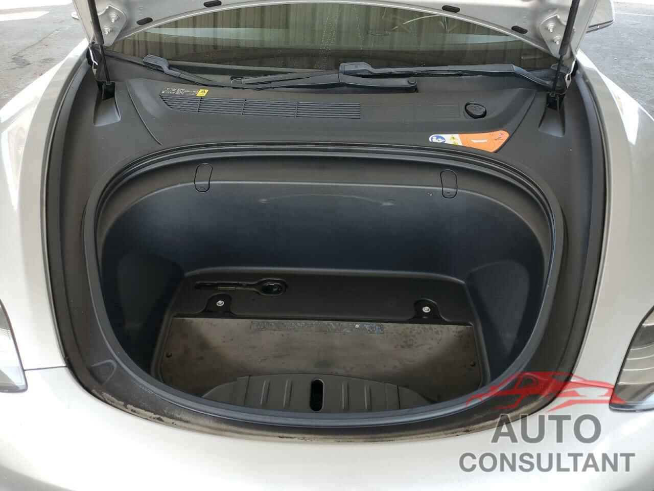 TESLA MODEL 3 2017 - 5YJ3E1EA6HF001351