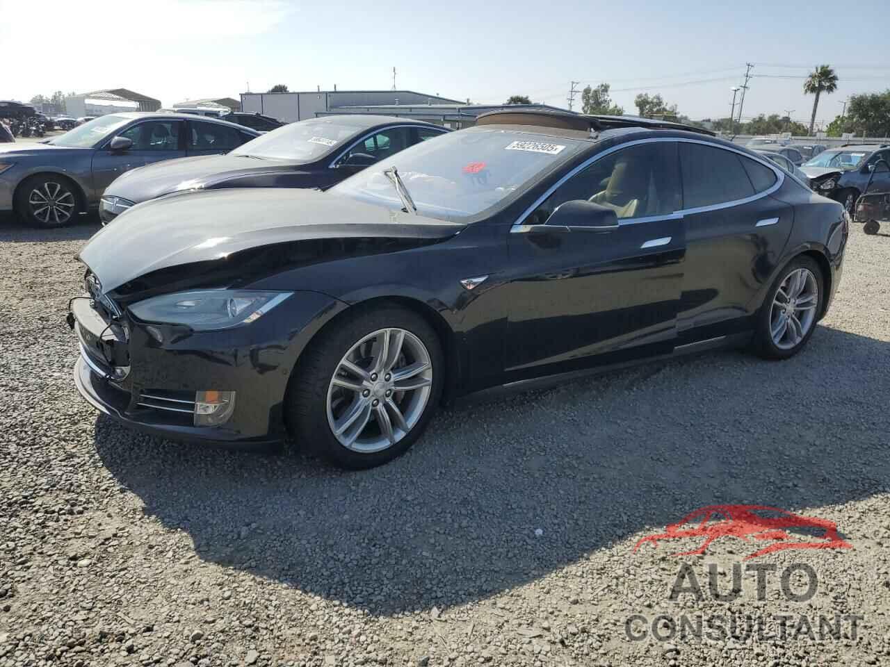 TESLA MODEL S 2015 - 5YJSA1E21FF113178